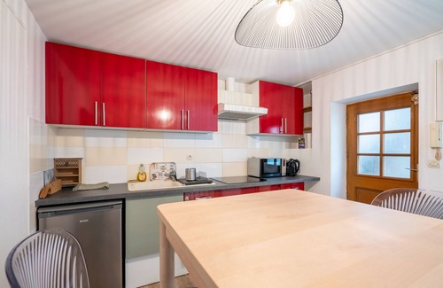 Centre Sud Apartment | Experience Comfort at Le Crébillon d'Or in Dijon