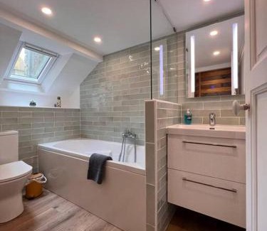 Grandcamp-Maisy House | Experience Family-Friendly Comfort at Le Crabe Vert Hotel