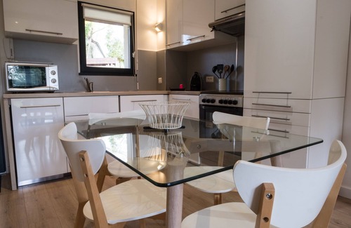 Apremont Cottage | Charming Cottage at Le Criollo near Chantilly Polo Club