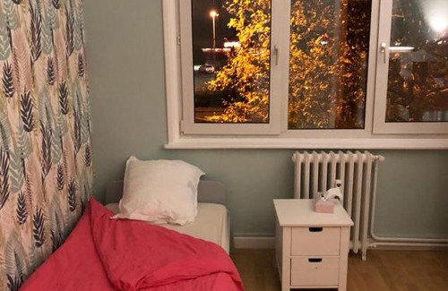 Marcq-en-Baroeul House | Pet-Friendly Getaway at Le Croisé 1029 – Rated 10/10!