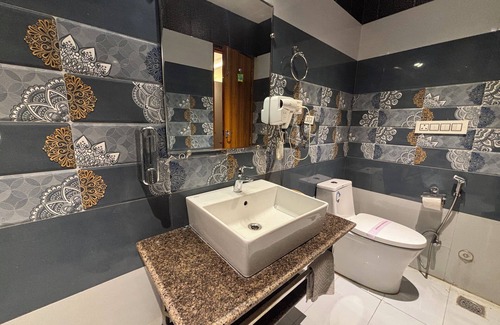 Bareilly Hotel | Discover Comfort at Le Cypress - Bareilly with Breakfast