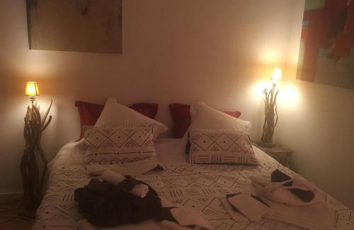 Sint-Pieters-Woluwe Bed & Breakfast | Discover Le Dernier Métro: Pet-Friendly and Family-Ready!