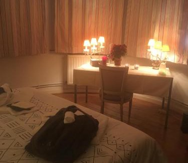 Sint-Pieters-Woluwe Bed & Breakfast | Discover Le Dernier Métro: Pet-Friendly and Family-Ready!