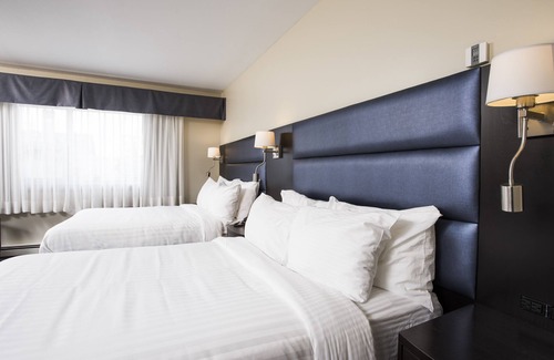 Rouyn-Noranda Hotel | Discover Le Deville par G5: Family-Friendly Comfort Awaits