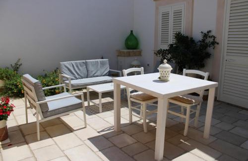 Casarano Bed & Breakfast | Discover Le Dimore di Corte Madama - 10/10 Guest Favorite