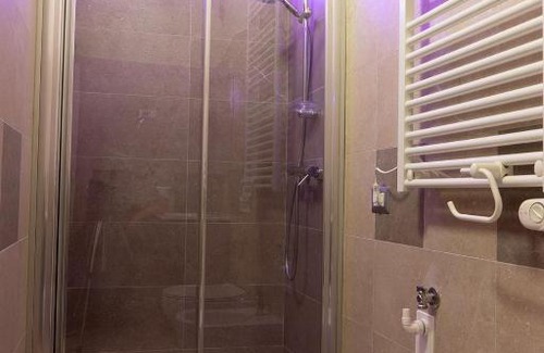 Montescaglioso House | Cozy Retreat at Le Dimore In Centro with Hot Tub & Breakfast