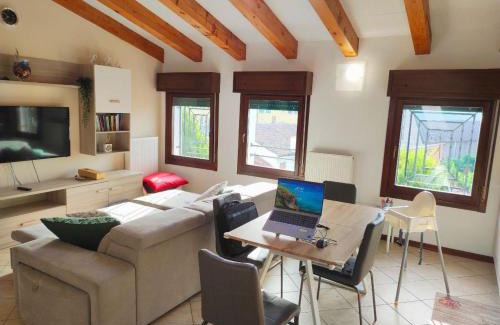 Urbana Apartment | Discover Le Dolci Mura Montagnana with Pet-Friendly Amenities