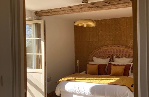 Le Fresne-Camilly Bed & Breakfast | Experience Le Domaine de L'hostellerie: Rated 9.8, Pool & Breakfast