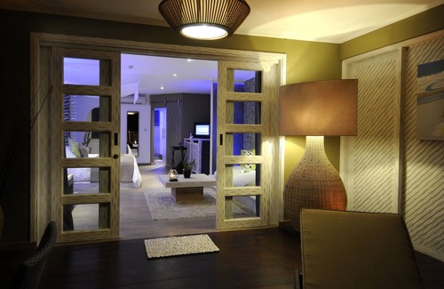 La Passe Resort | Experience Elegance at Le Domaine de L'Orangeraie Hotel