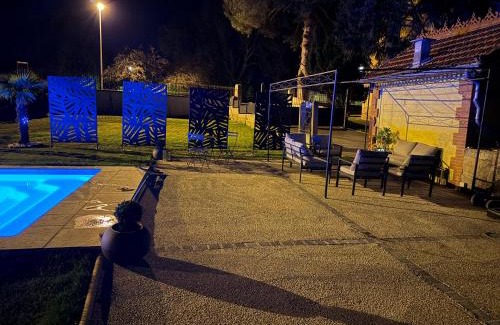 Epinac House | Experience Relaxation at Le Domaine de la Garenne Hot Tub