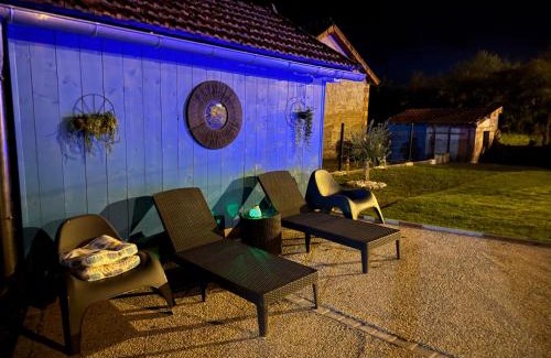 Epinac House | Experience Relaxation at Le Domaine de la Garenne Hot Tub
