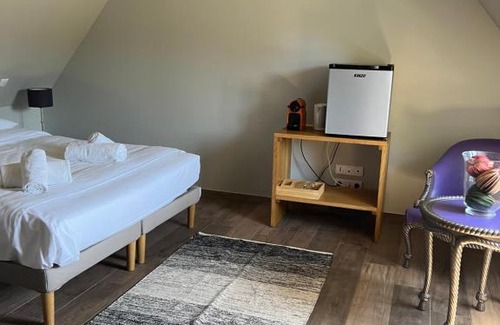 Blangy-le-Chateau Bed & Breakfast | Child-Friendly Retreat at Le Domaine des Bois - Rated 8.8