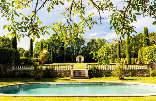 Saint-Quentin-la-Poterie House | Discover Le Domaine des Oréades: Oceanfront Oasis with Pool