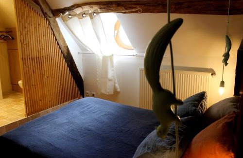 Varennes-les-Narcy Bed & Breakfast | Unforgettable Stay at Le Domaine du Château with Pools & Views