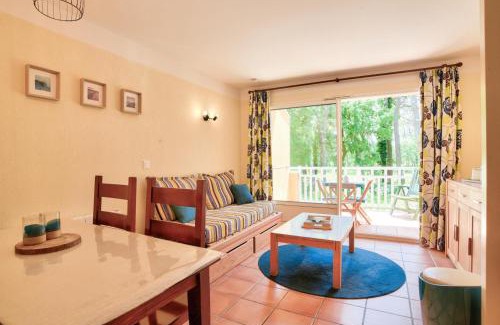 Soustons Apartment | Idyllic Retreat at Le Domaine du Golf de Pinsolle