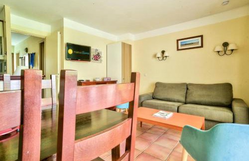 Soustons Apartment | Family-Friendly Stay at Le Domaine du Golf de Pinsolle