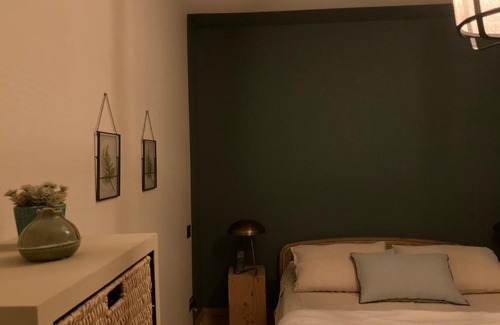 Le Menil-Brout Villa | Enjoy Family Comfort at Le Domaine du Ménil with Hot Tub