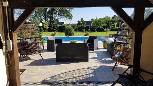 Bailleau-l'Eveque Bed & Breakfast | Experience Oceanfront Bliss at Le Domaine du Moulin 28