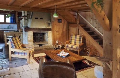 Oye-et-Pallet Ski Chalet | Explore Le Doubs Chalet: Family-Friendly Retreat Awaits