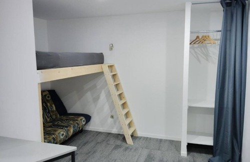 Douai Apartment | Pet-Friendly Getaway at Le Doux Refuge for Families