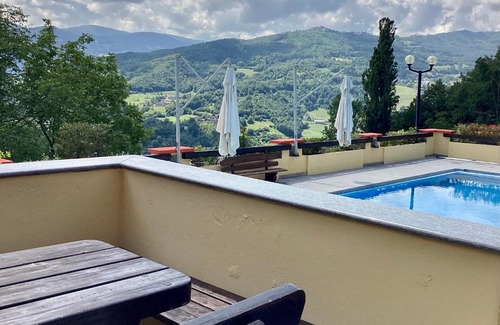 Toano Hotel | Visit Le Due Querce: Guest Rated 10/10 with Pool & Breakfast
