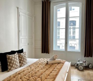 Centre Apartment | Explore Le Duguesclin in the Heart of Rennes
