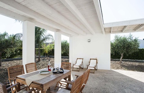 Contrada Fiori Sud Villa | Pet-Friendly Ocean View at Le Dune - Cocus, 4-Star Rated
