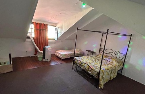 Cayenne Apartment | Pet-Friendly Retreat at Le Duplex de Sainte Thérèse