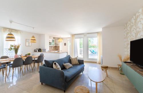 Montevrain Apartment | Discover Le Duplex - Rooftop Haven Near Disneyland
