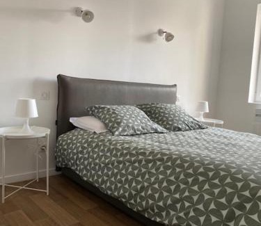 Arras Apartment | Exceptional Family Stay at Le Duplex du Cours de Verdun