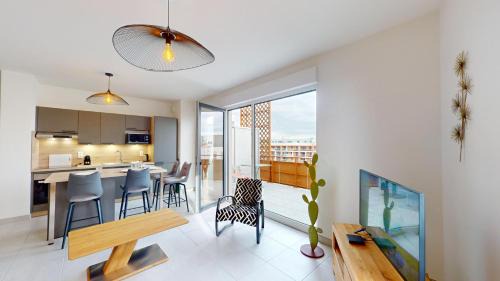 Illkirch-Graffenstaden Apartment | Guest Rated: Le Duplex Forêt Noire - Family-Friendly Retreat