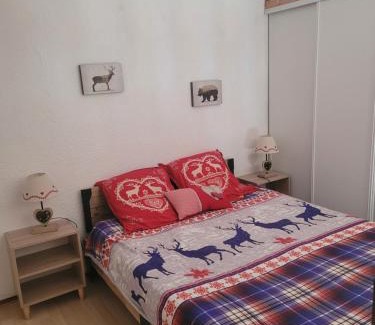 Les Rousses Apartment | Family-Friendly Le Chalet: Cozy Duplex Near Rousses Center