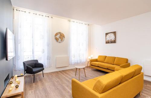 Agen Apartment | Discover Le Duplex: Family-Friendly Stay in City Center