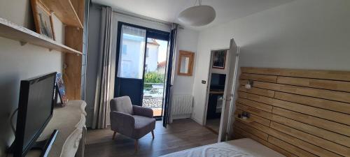La Rochelle Apartment | Guest Rated: Le Fétilly with Private Parking & Family Friendly