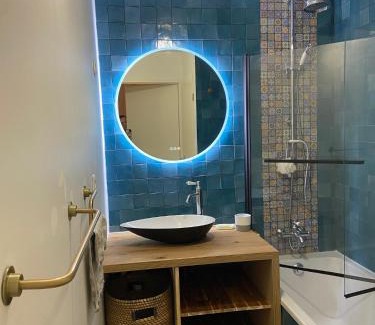 Guilhemery Apartment | Bright & Green Le Factory: Family-Friendly with Balcony