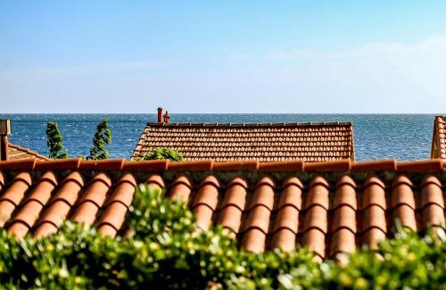 Plage d'Argeles Hotel | Discover Le Fanal: Beachfront Bliss with Pool Access
