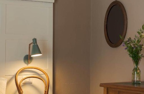Comeana Bed & Breakfast | Experience Le Farnete: 4-Star Haven with Pool & Breakfast