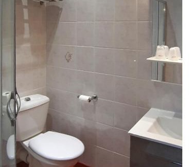 Saint-Quentin Hotel | Discover Le Florence: Pet-Friendly Stay with Top Reviews