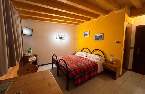 Vezza d'Oglio Apartment | Pet-Friendly Residence Le Fontanacce with Exceptional Amenities