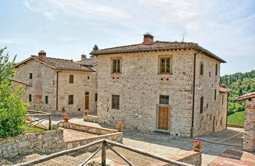 Grassina Apartment | Idyllic Le Fonti 6: Cozy Holiday Apartment in Tuscany