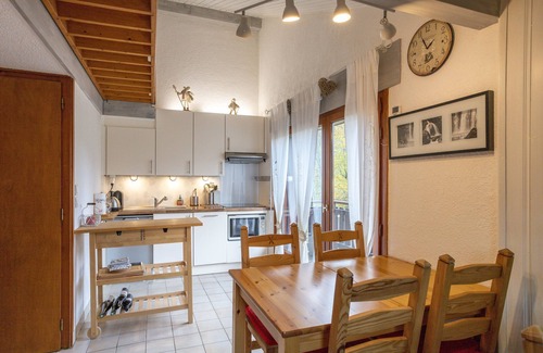Bellevaux Apartment | Le Forchat: Ideal Getaway Near the Slopes with Spa & Breakfast