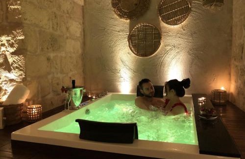 Gravina in Puglia House | Relax at Le Fornaci Imperial Lodge & Spa - Rated 9/10!