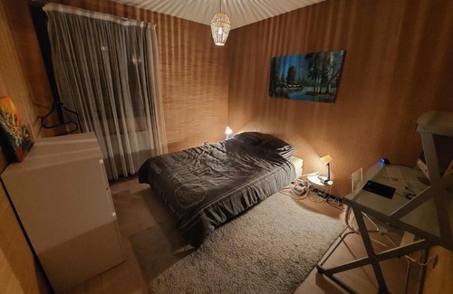 Dufau-Tourasse Apartment | Family-Friendly T2 Apartment with Convenient Parking