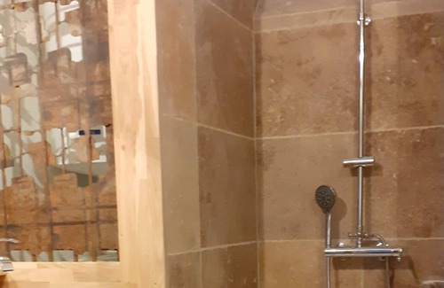 Le Vigan House | Discover LE Four A Pain: Family-Friendly Retreat with Pool