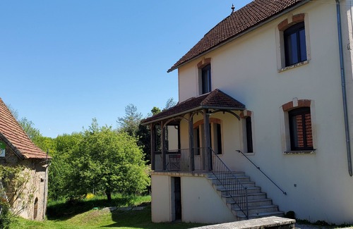 Lacapelle-Marival Villa | LE FOUR DE BÉTILLE, LOT (46) Large family home in quiet country setting