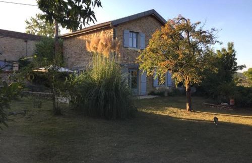 Ozenay House | Guest Rated 9.4: Le Fournil des Jardins d'Ayaël Awaits