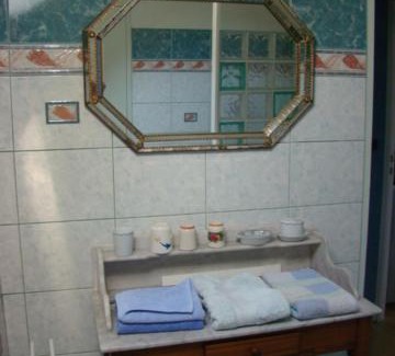 Terrasson-la-Villedieu Bed & Breakfast | Discover Le Fournil: Poolside Retreat with 8/10 Rating