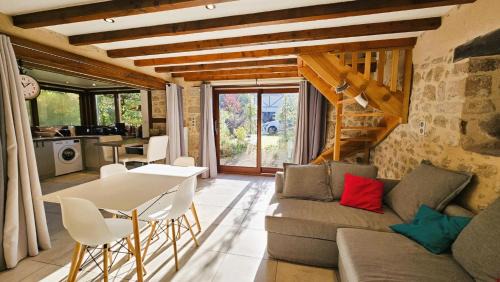Marcillac-la-Croisille House | Family-Friendly Retreat at Le Fournil Awaits You