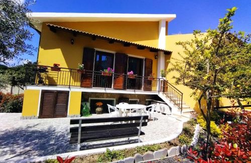 Cossoine Apartment | Oceanfront Retreat at Le Fresie - Guest Rated 9.2/10