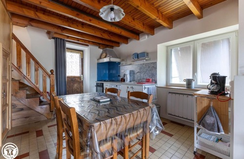 La Chapelle Sur Usson House | Cozy Le Gîte à la Campagne with Family-Friendly Amenities